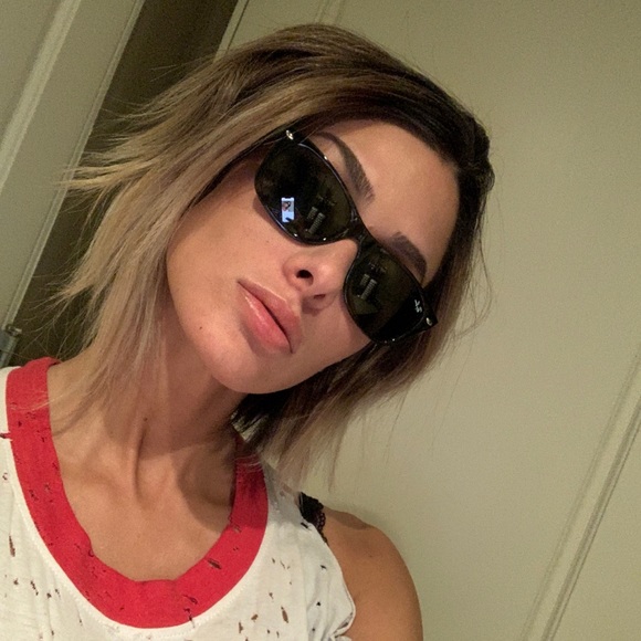 Ray-Ban Accessories - Ray-Ban wayfarer perfect condition
